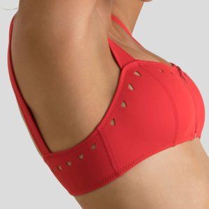 Carbon38 – GIGI C bikinis TOP